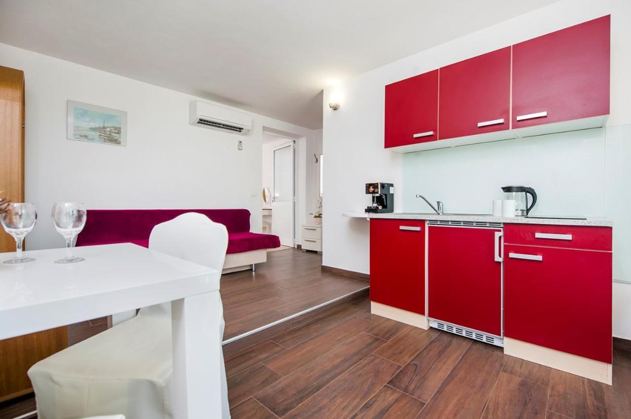 Keser Apartments Rovinj Extérieur photo
